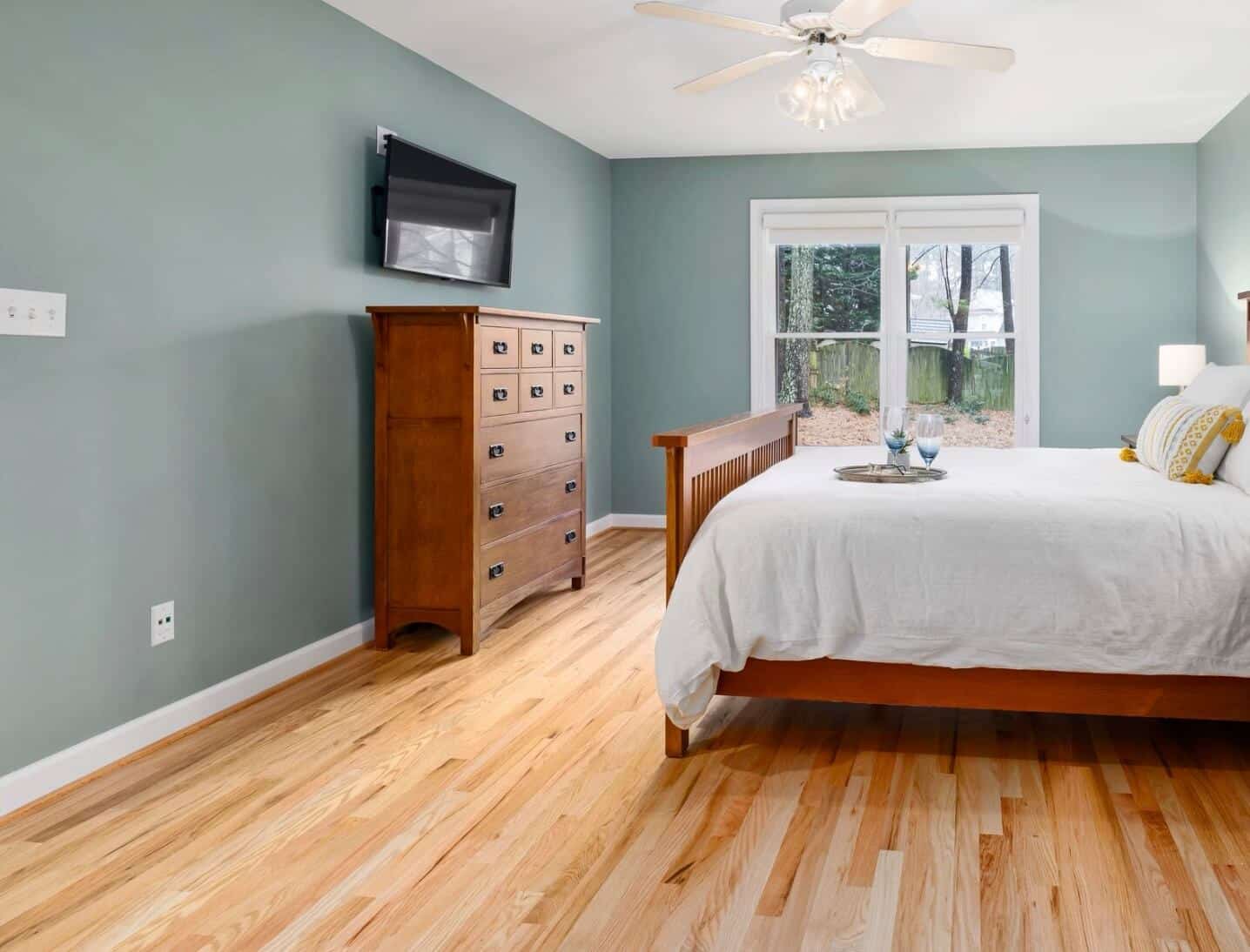 Best Flooring for Guest Rooms: Comfort, Durability, and Easy Maintenance